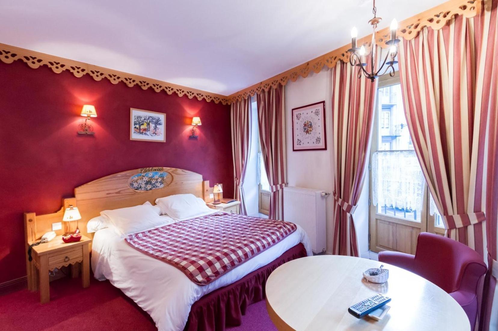 Hotel Le Bois Joli Cauterets Eksteriør billede