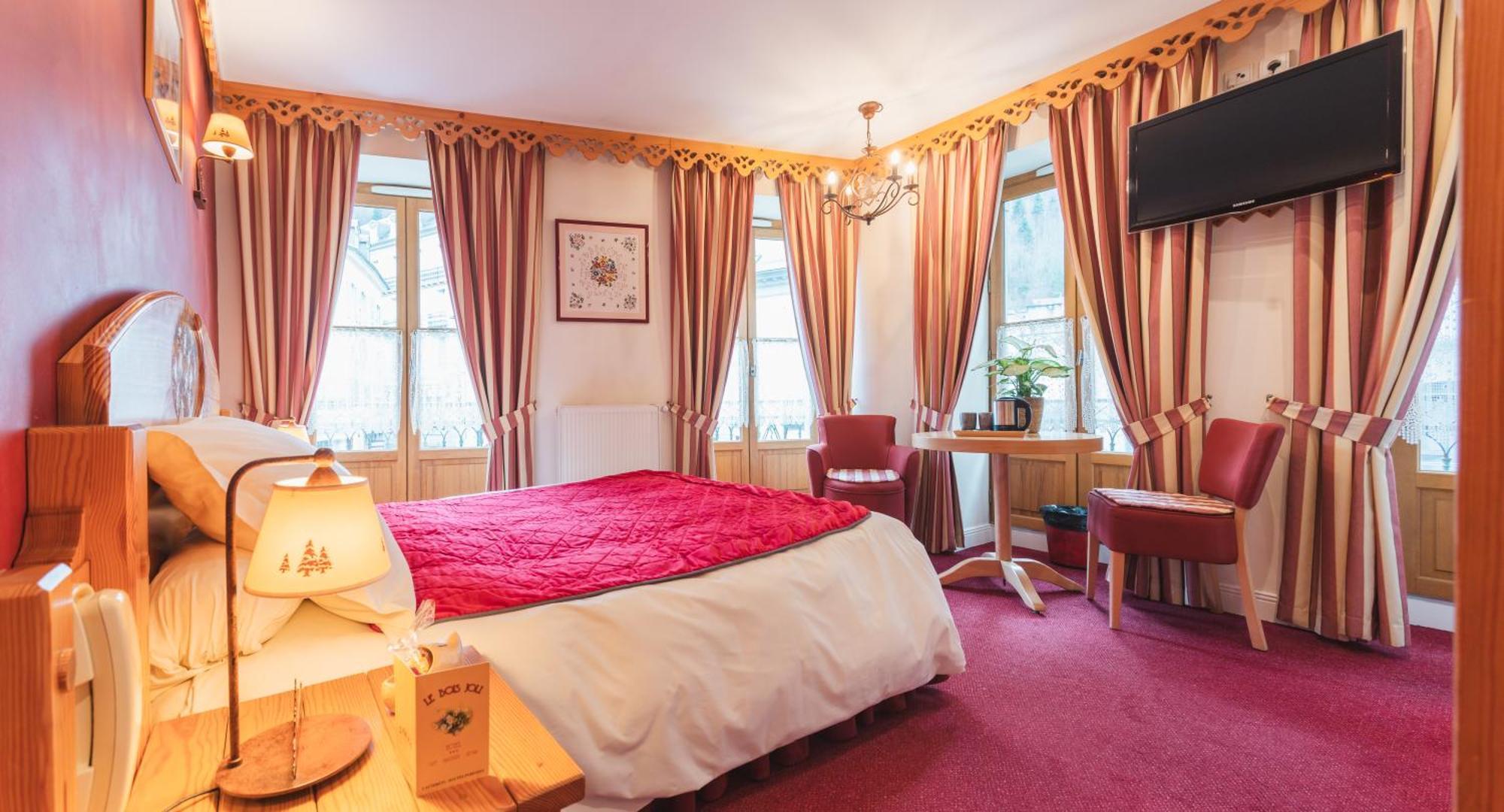 Hotel Le Bois Joli Cauterets Eksteriør billede